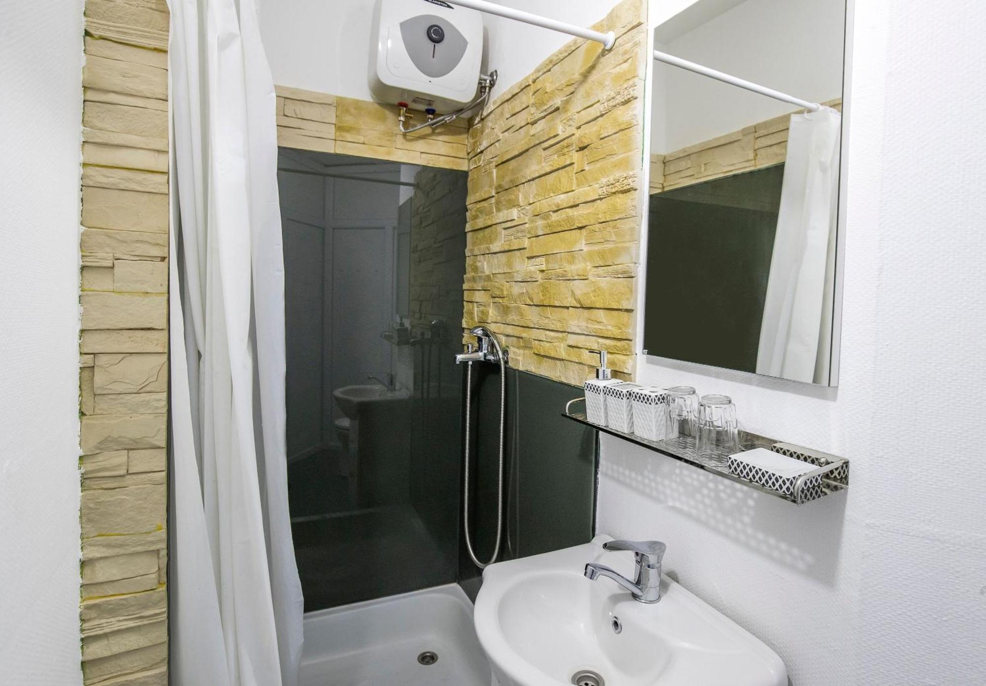 Villa Vamus Vendeg- Es Rendezvenyhaz Vámosszabadi Exteriör bild